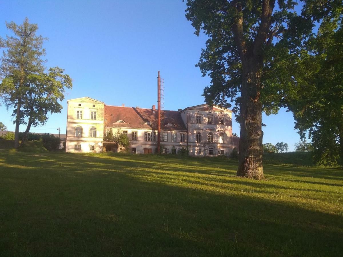 Agroturystyka "Jezioranka" Unichowo Exterior photo